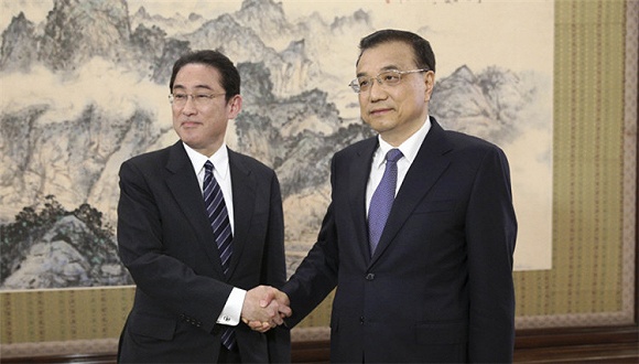 Li met with Japan's Foreign Minister Kishida Fumio: Foundation of improving Sino-Japanese relations still fragile